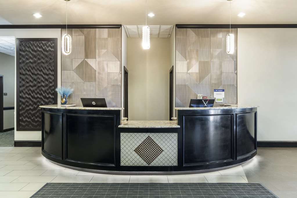 Best Western Plus Texoma Hotel & Suites - photo 10