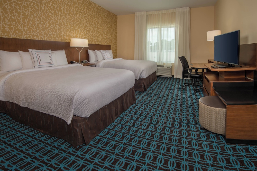 Fairfield Inn and Suites by Marriott Washington - photo 3