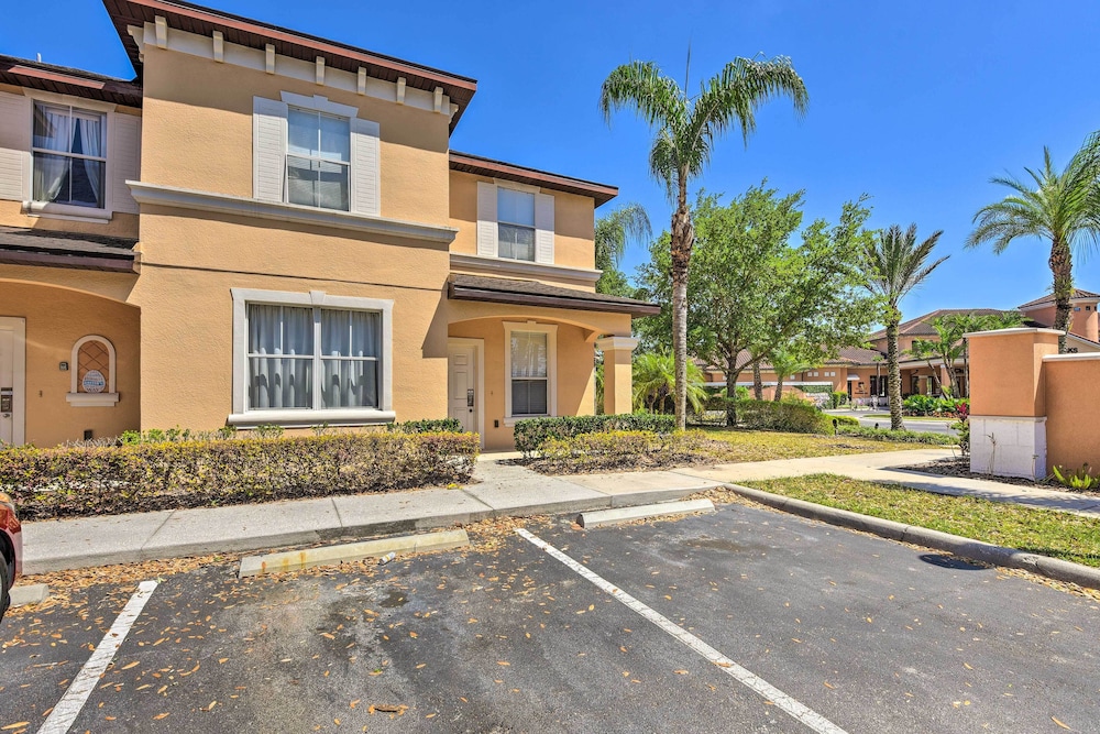 Cozy Resort Townhome w Gas Grill 3 Mi to Disney - photo 35