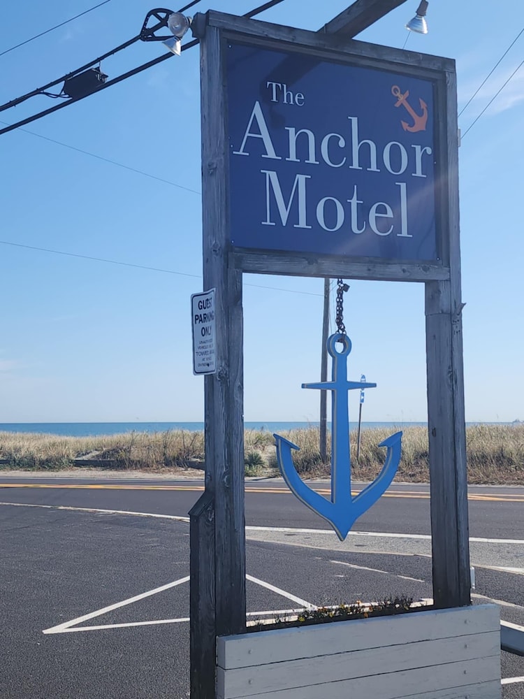 The Anchor Motel - photo 26