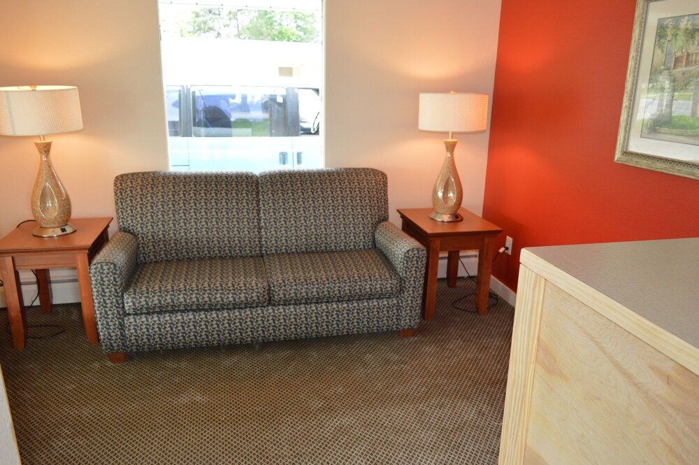 Monnie Lynn Motel - photo 3