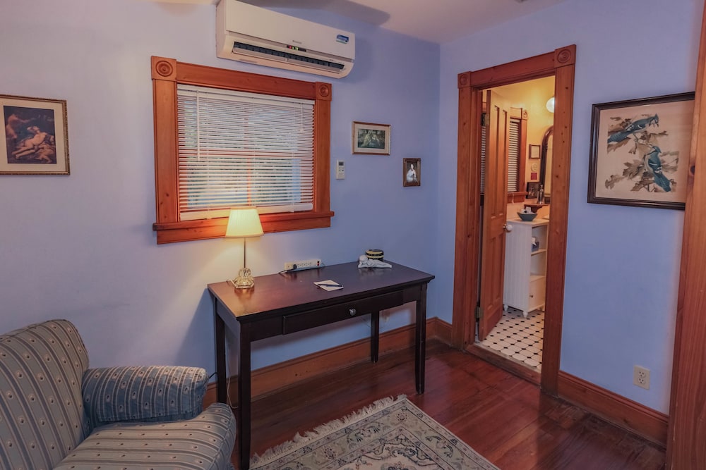 Sweetwater Branch Inn - photo 23