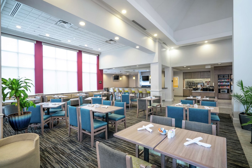 Hilton Garden Inn Richmond Airport - photo 25