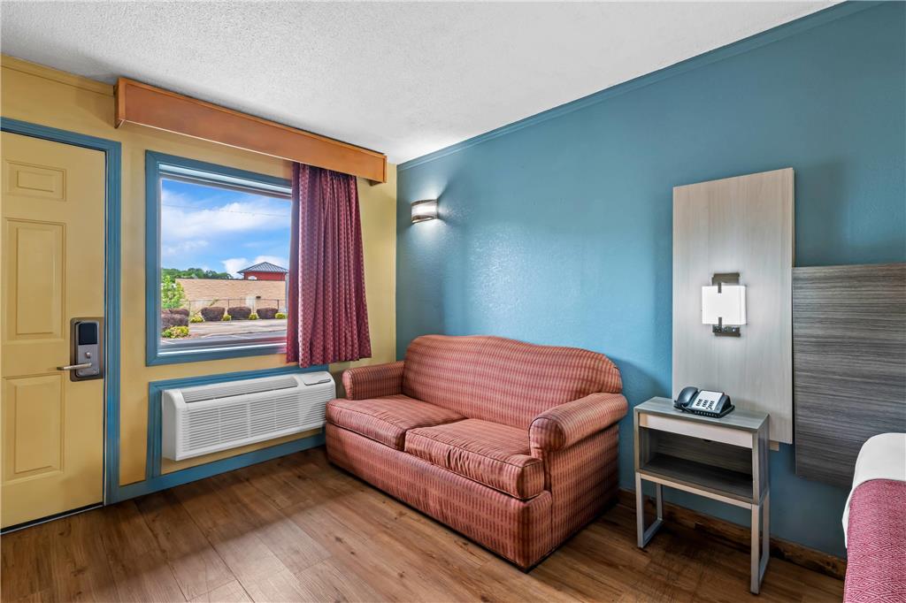 Econo Lodge Charlotte Airport Area - photo 14