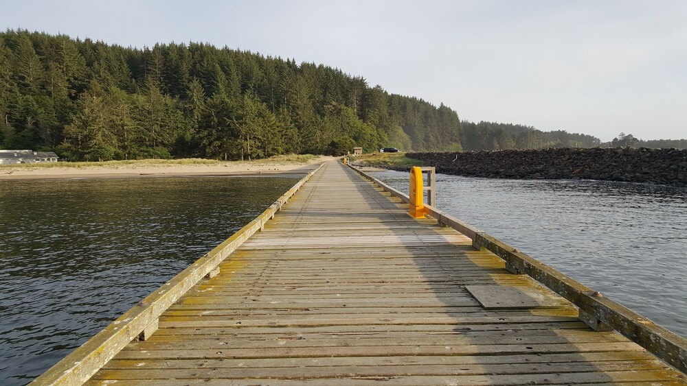 Winchester Bay Inn - photo 59