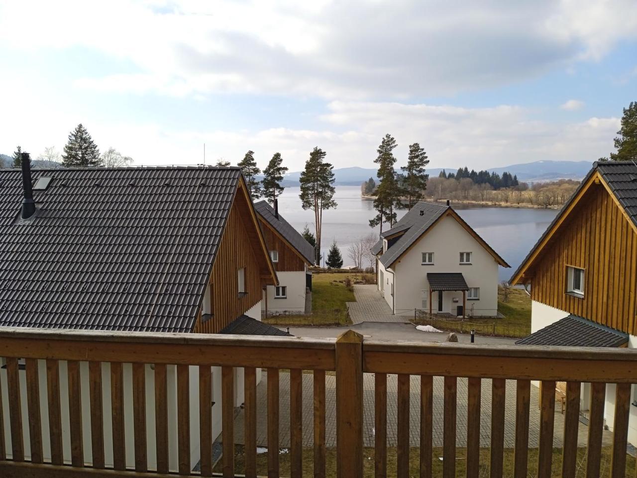 Lipno Villa Bernard Lakeside Village — 4-Star Luxury Hotel in Frymburk, Czech Republic