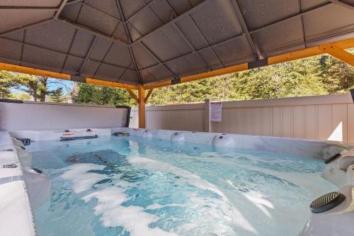 The Duck in Conover, United States