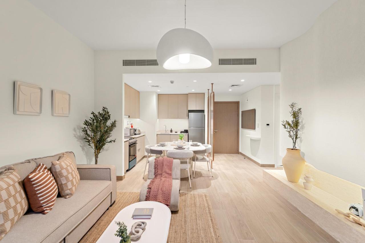 Luxe 1br in Orchid Creek with Balcony Pool & Gym — 4-Star Luxury Hotel in Dubai, United Arab Emirates