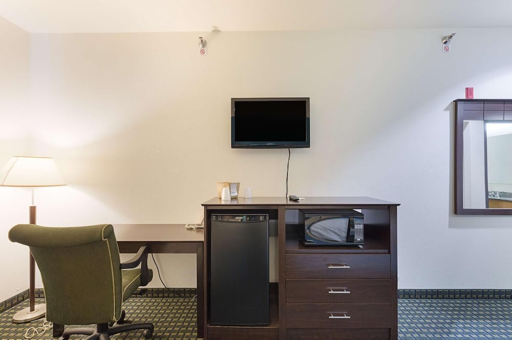 Budget Inn and Suites Texas - photo 9