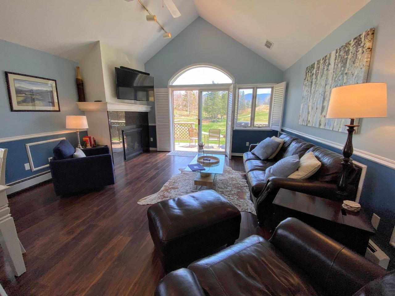G3 Classy Bretton townhome with AC fast wifi great mountain views right on the golf course — hotel in Carroll