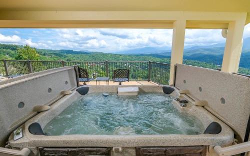 Falcons View - carbon neutral hotel in Gatlinburg