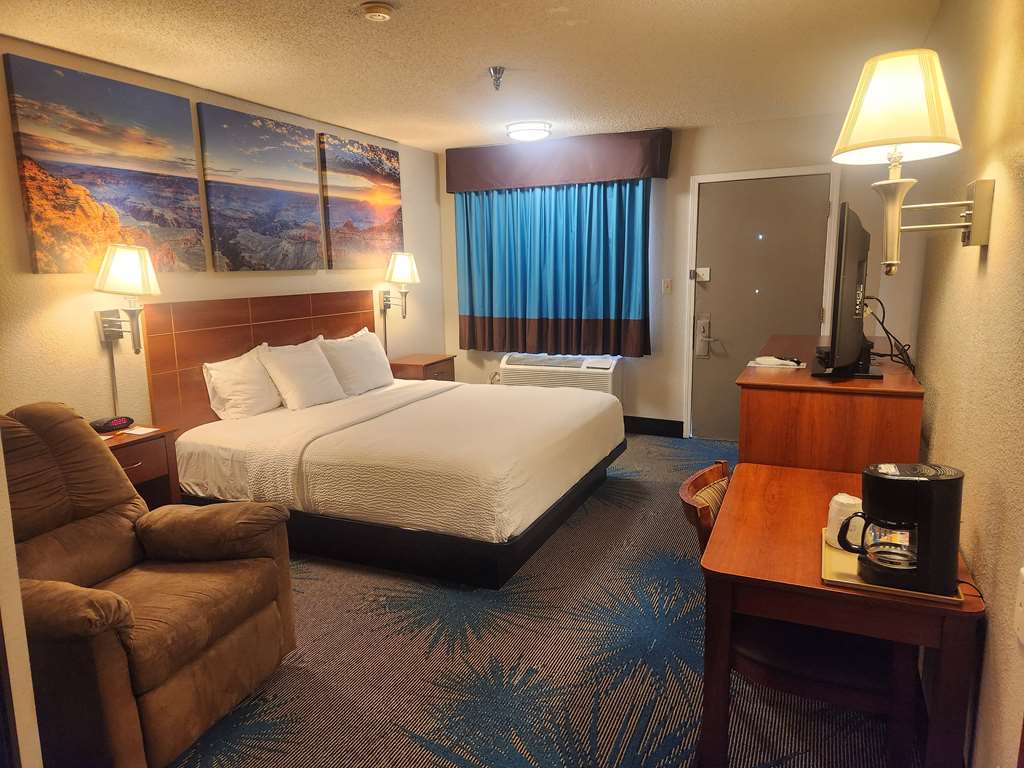 Days Inn by Wyndham Tucumcari - photo 18