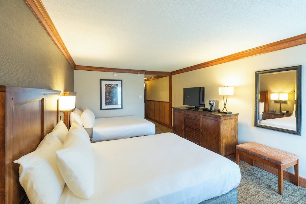 Crowne Plaza Lake Placid - photo 36