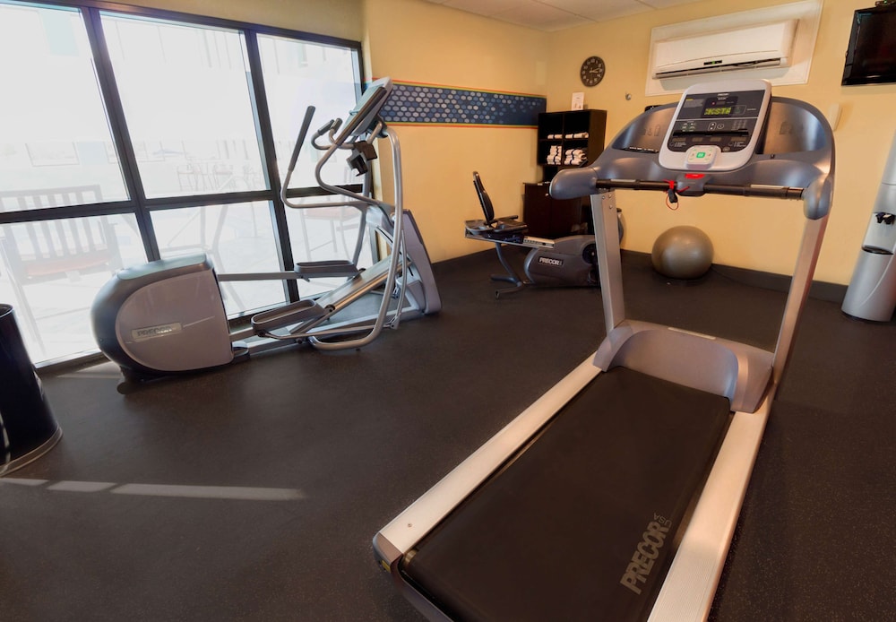 Hampton Inn Sevierville - photo 38