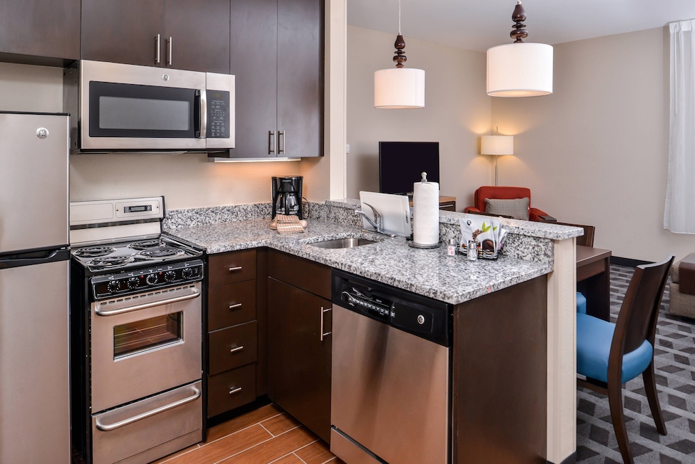 TownePlace Suites by Marriott Charleston West Ashley - photo 11