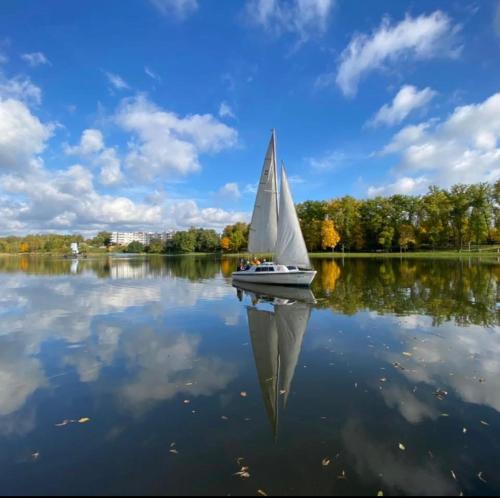 Apartamenty Kielce APARTAMENT SAPHIRE przy zalew kielecki faktura parking centrum — 4-Star Luxury Hotel in Kielce, Poland