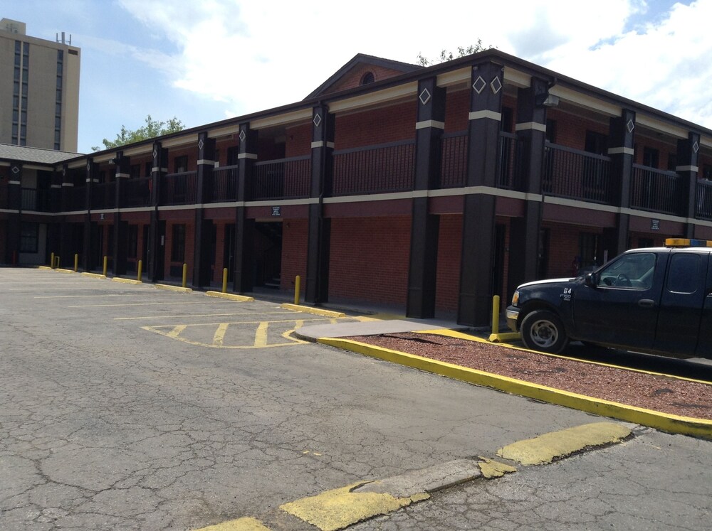 Sky Palace Inn and Suites Laredo - photo 30