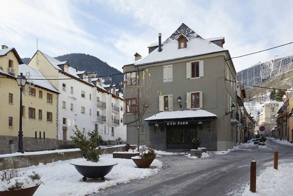 Eth Paer 1 By Feelfree Rentals — 4-Star Luxury Hotel in Vielha, Spain