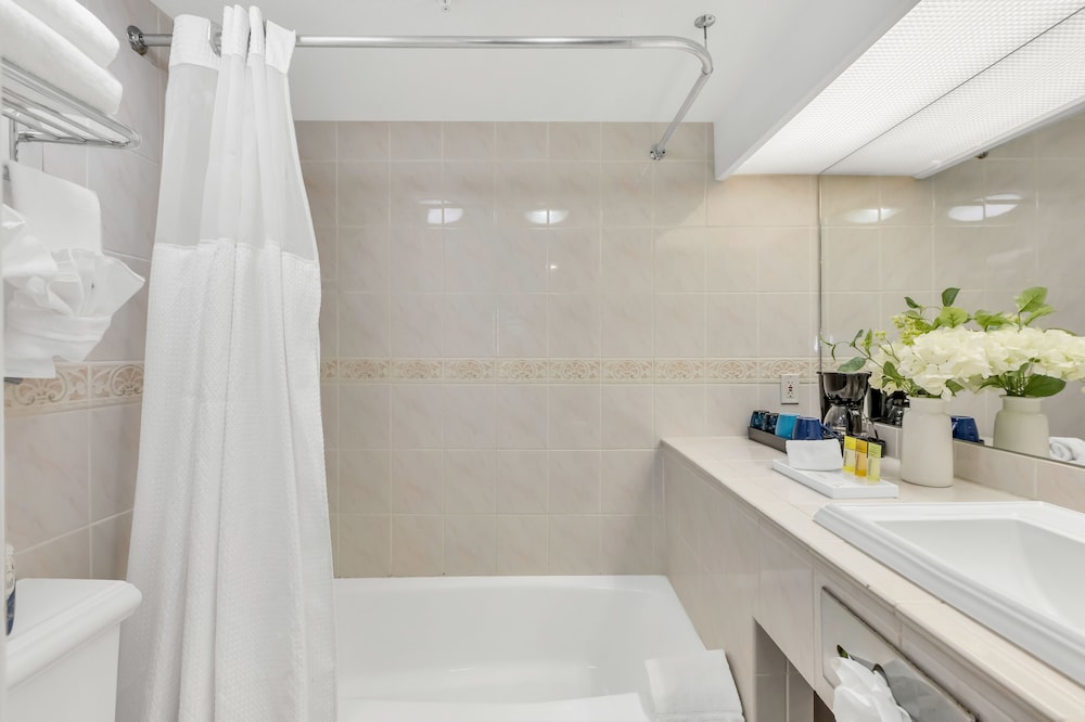 Napa Valley Hotel & Suites - photo 35