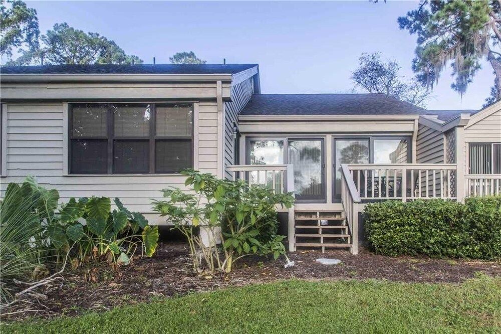 Updated Baths w Tile Showers King 2 Twins sleeps 4 Bikes & Beach Gear included - photo 25