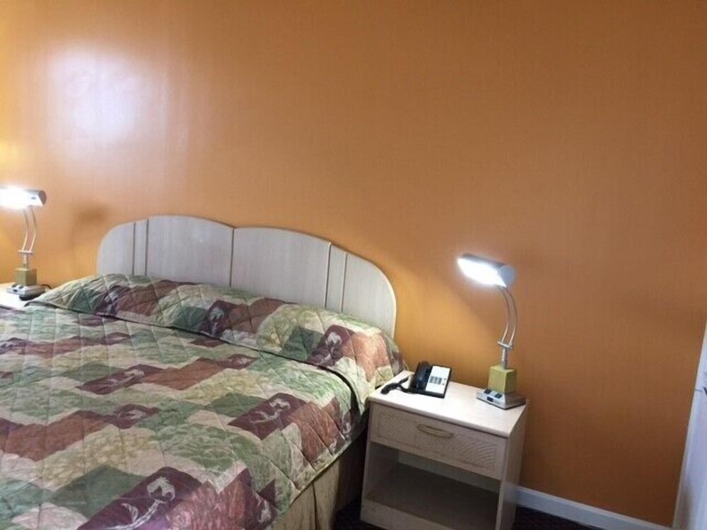 Hollander Motel - photo 25
