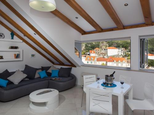 Mali Skoj Apartment Two Bedroom Apartment with Sea View