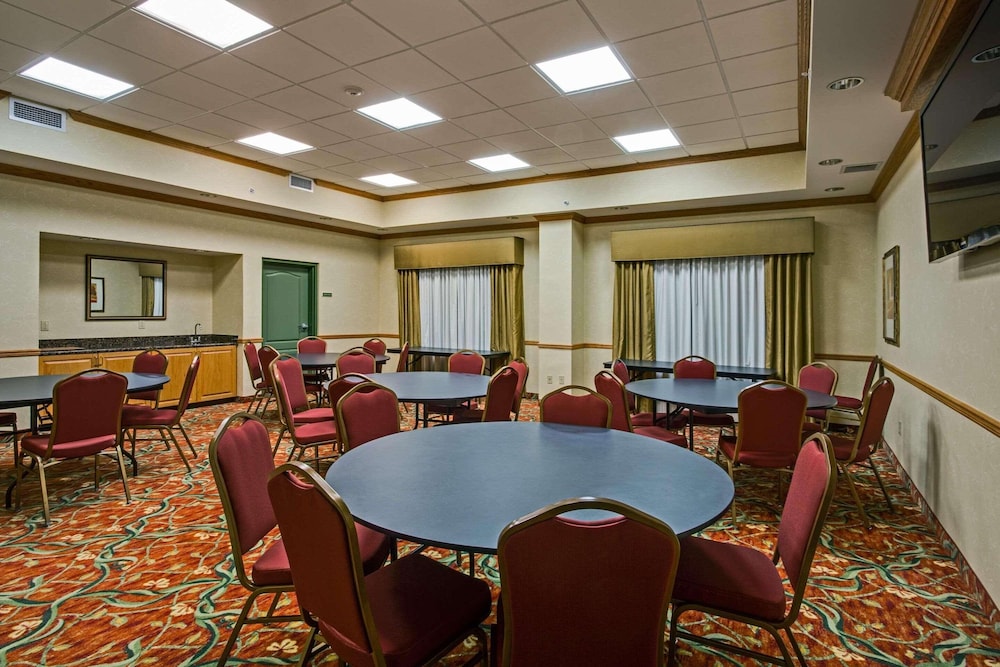 Country Inn & Suites by Radisson Pensacola West FL - photo 23