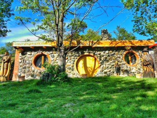Tărâmul De Vis - carbon neutral hotel in Perisani