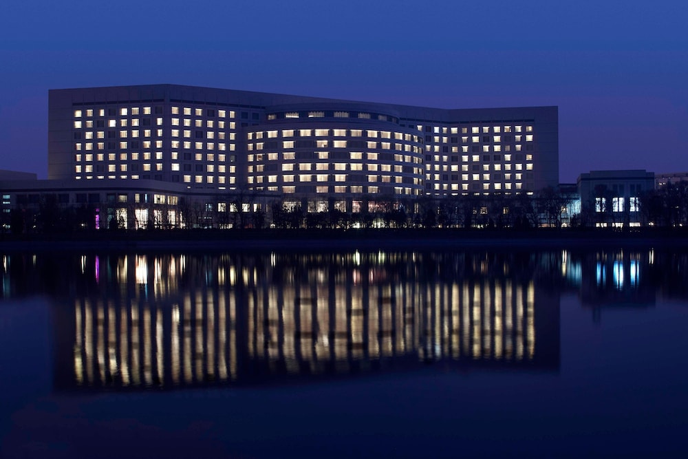 The Lakeview Tianjin Marriott Executive Apartments — 4-Star Luxury Hotel in Tianjin, People's Republic of China