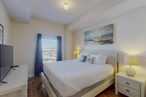 305 Madeira Bay Resort - photo 36