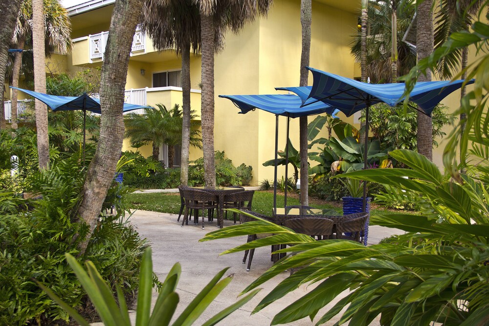 Miami Lakes Hotel and Golf - photo 36