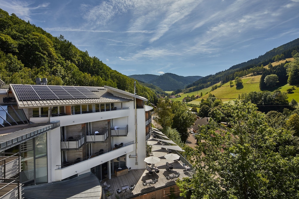 Elzland Hotel Pfauen Wellness Spa & Vitalis Hotel - carbon neutral hotel in Elzach