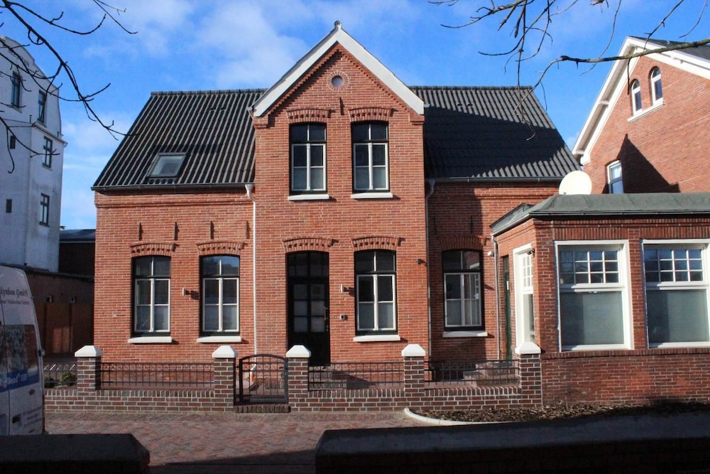 Altstadt Wohnung 1 Lütje Hörn — 4-Star Luxury Hotel in Borkum, Germany