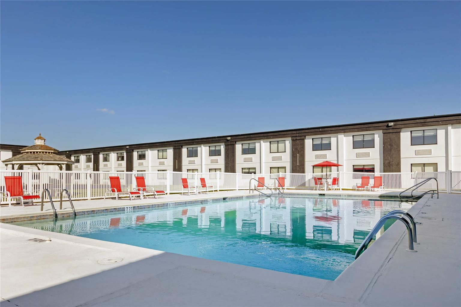The Lux Hotel & Conference Center an Ascend Collection Hotel - photo 28