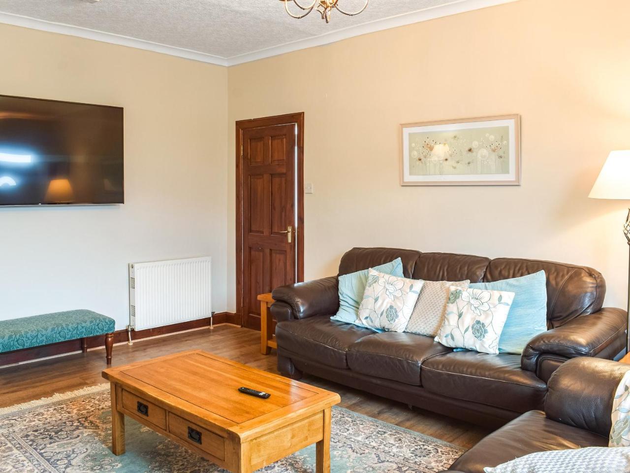 Winlocke Cottage — Biggar — photo 3
