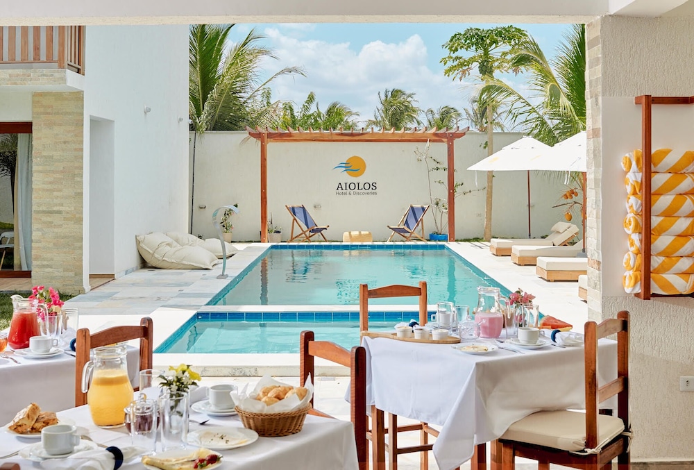 Aiolos Hotel Discoveries — Cruz