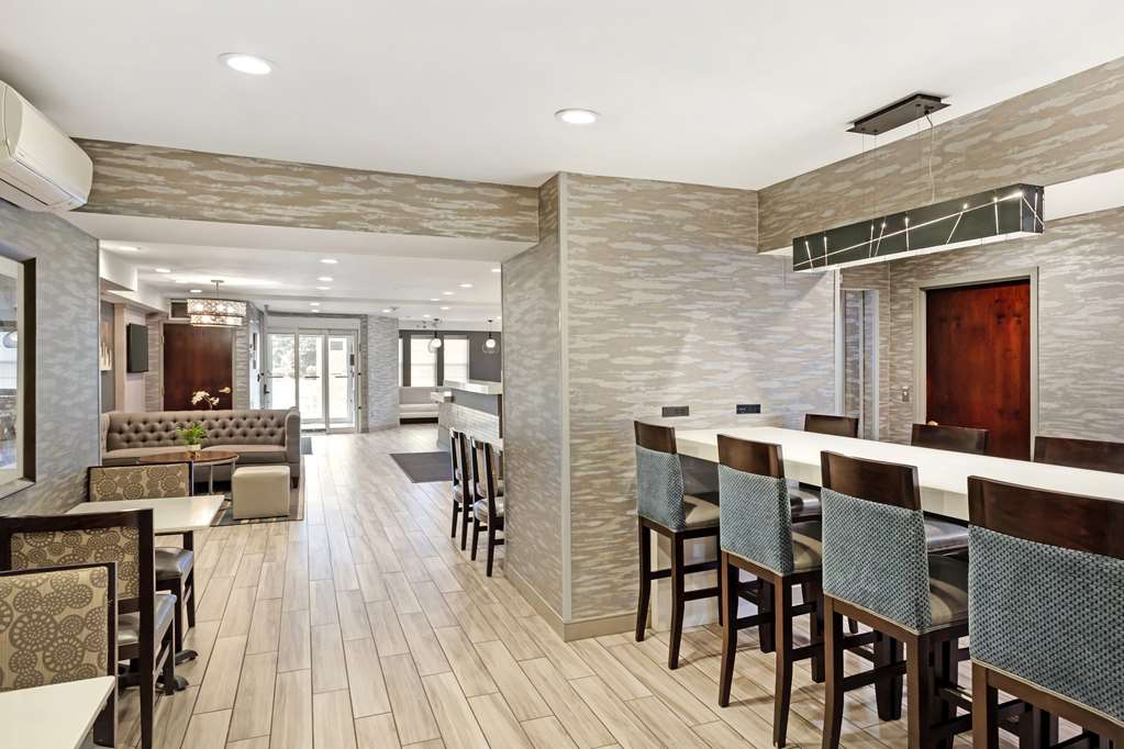 Best Western Plus Fairfield Hotel - photo 35