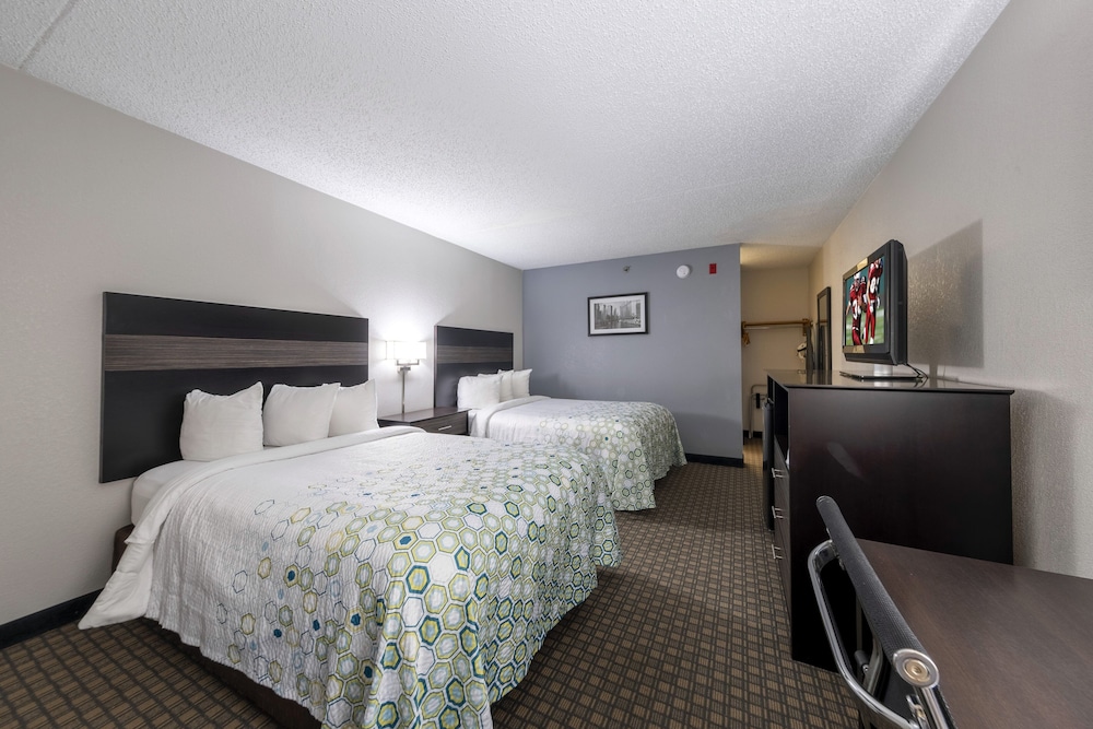 HomeTown Inn by Red Roof East Syracuse - photo 21