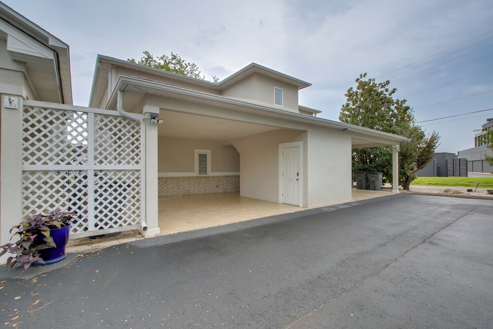 Lakefront Hot Springs Duplex w Shared Dock - photo 29