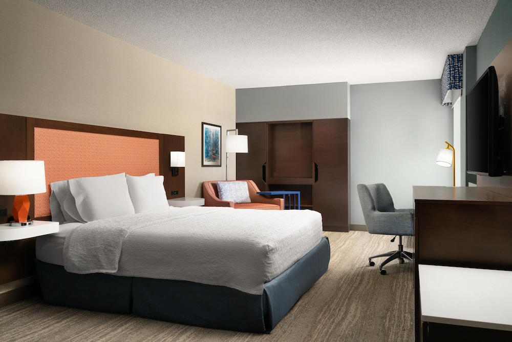 Hampton Inn Chambersburg - photo 14