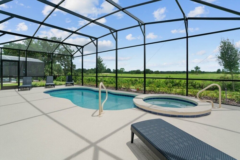 Lovely 4 Bed Pool Hm at Solterra Resort - photo 8