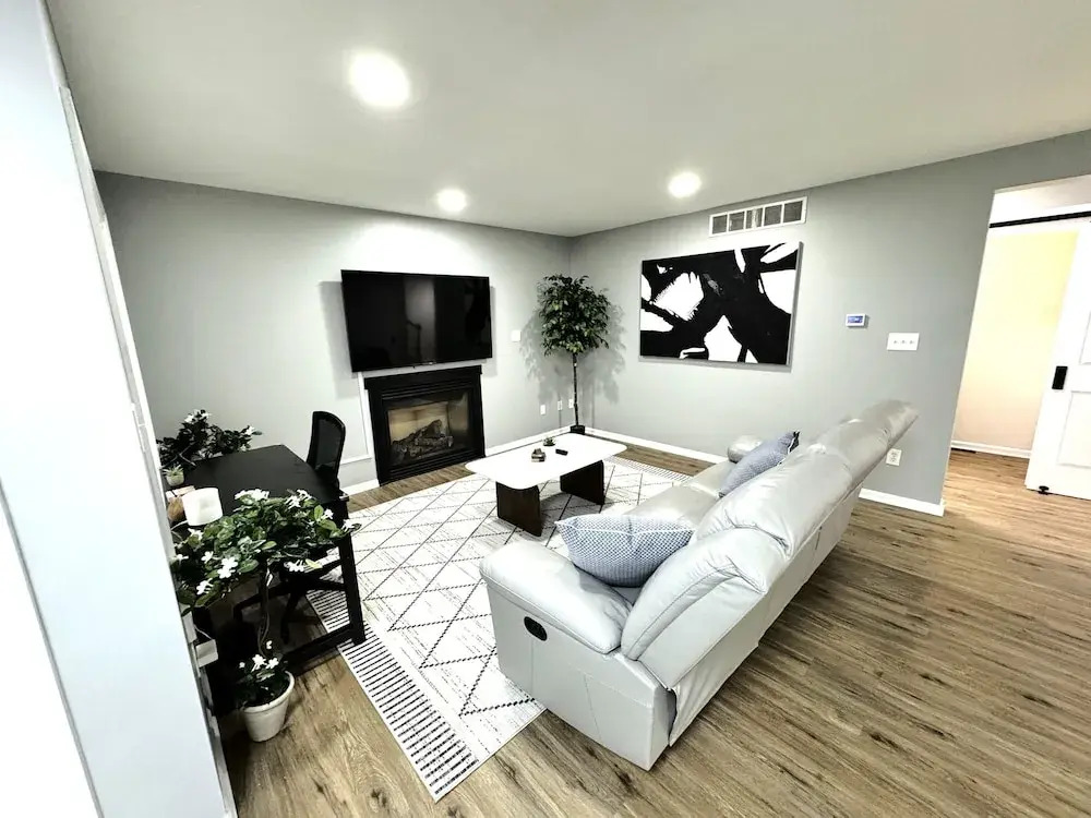 Cozy Modern Villa — 4-Star Luxury Hotel in New Castle, United States