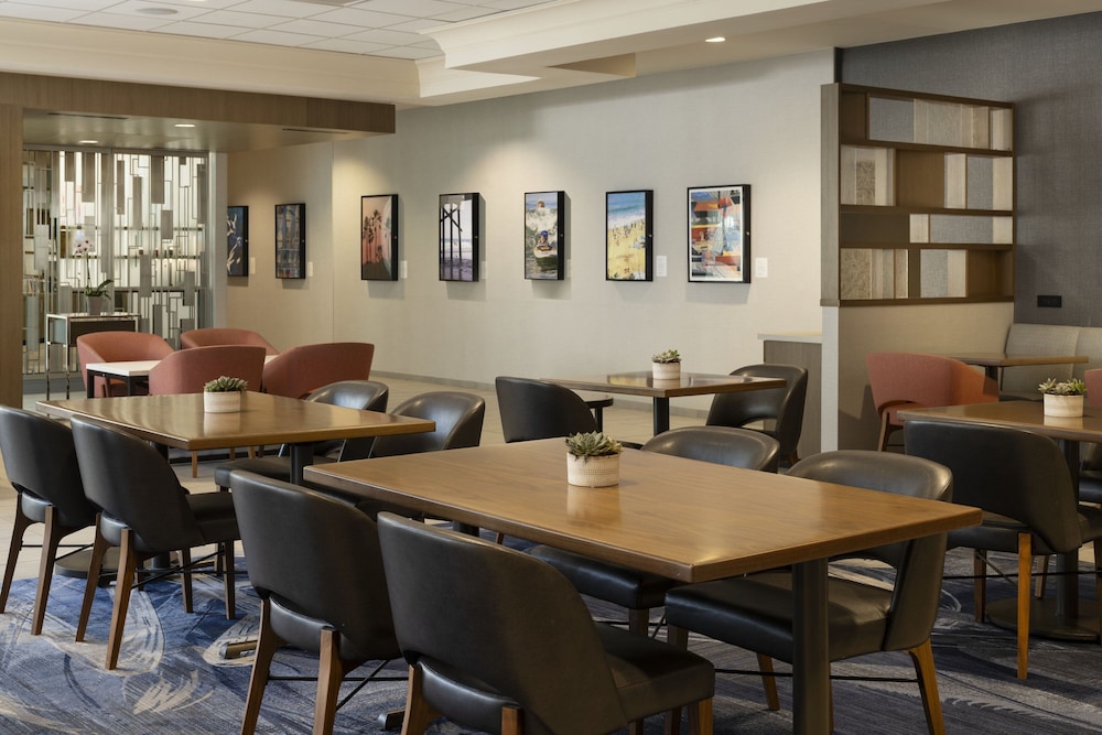 Costa Mesa Marriott - photo 39