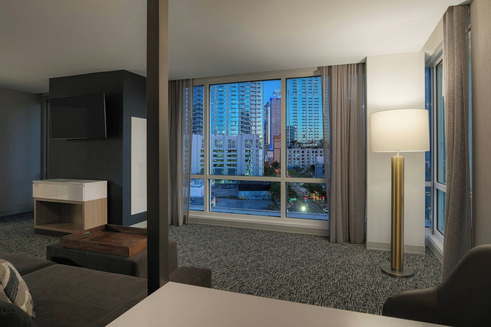SpringHill Suites by Marriott Tampa Downtown - photo 21