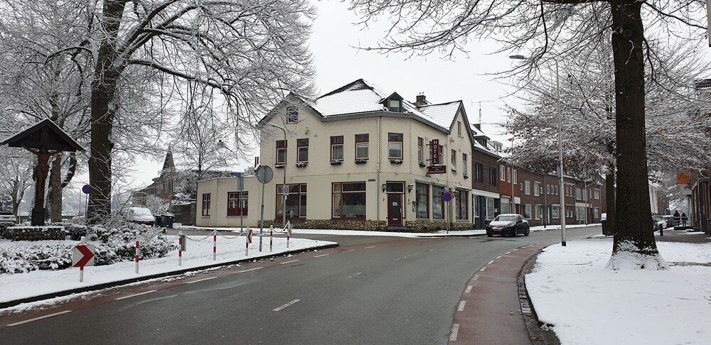 De Zevende Hemel — hotel in Kerkrade