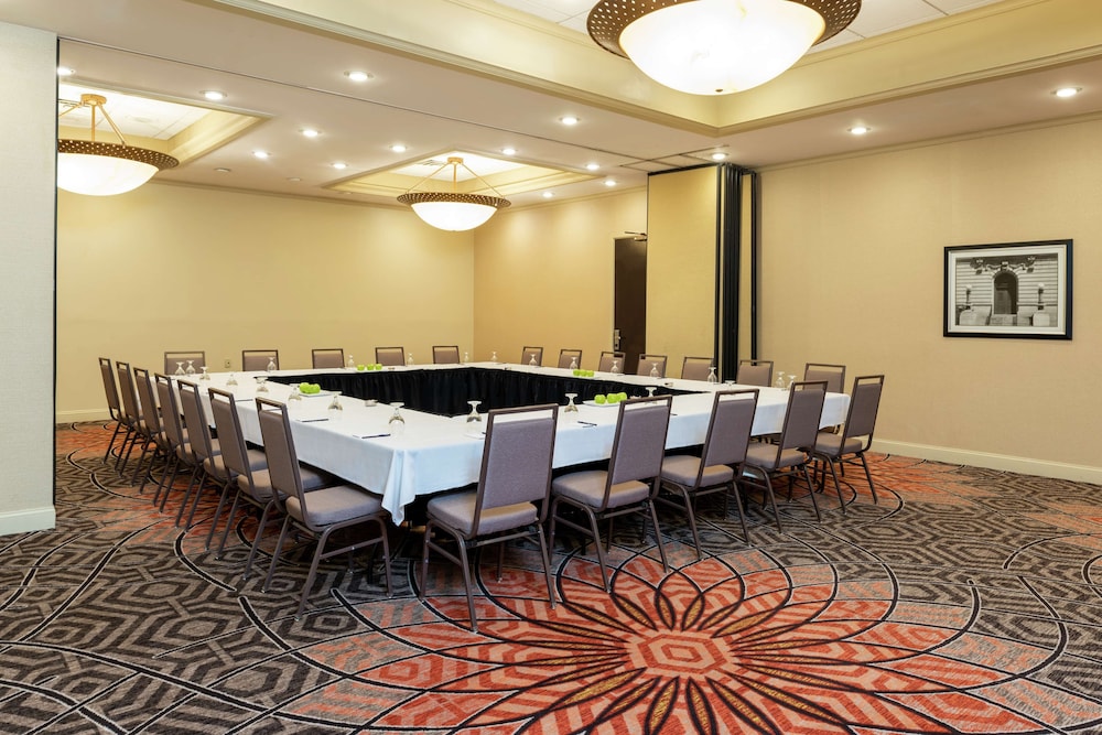 DoubleTree by Hilton Hotel Grand Rapids Airport - photo 76
