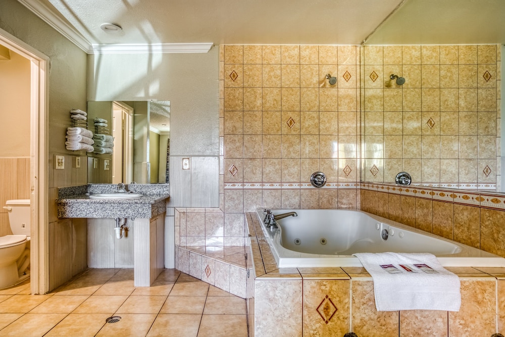 Hotel Whittier CA I 605 - photo 22
