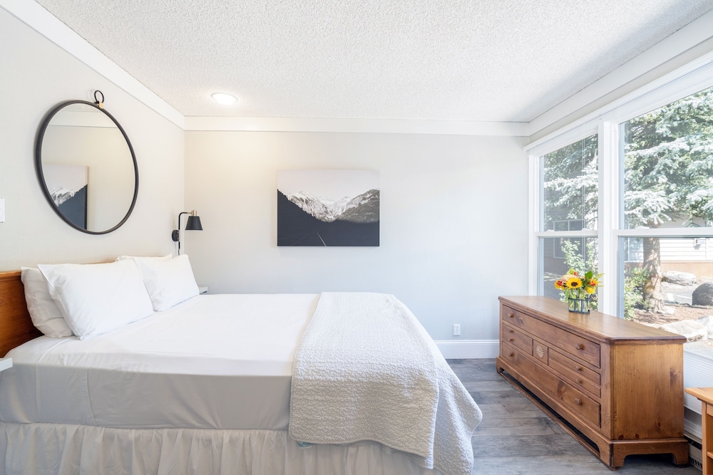 Mountainside Inn 408 1 Bedroom Hotel Room By Alpine Lodging Telluride — Telluride