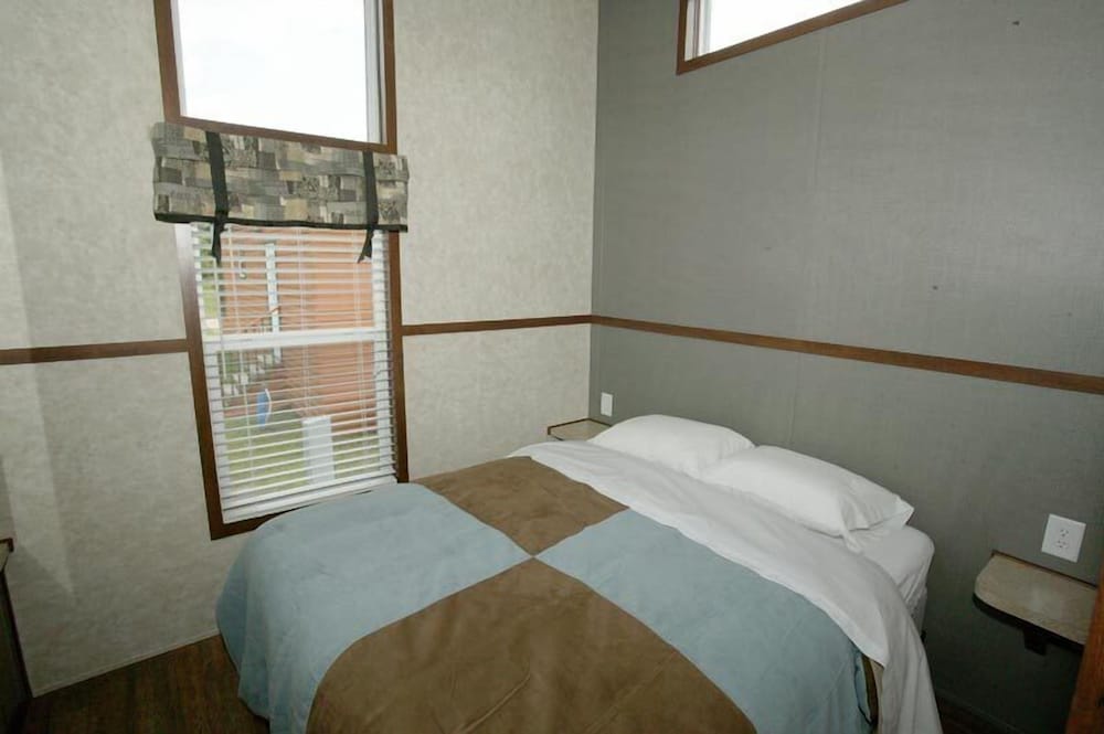 Arrowhead Resort Campground - photo 14