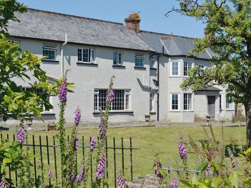 Conifers — hotel in South Molton